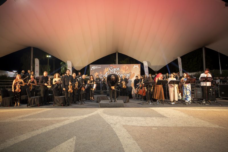 KENT ORKESTRASI’NDAN SANAT SEZONUNA COŞKULU BAŞLANGIÇ