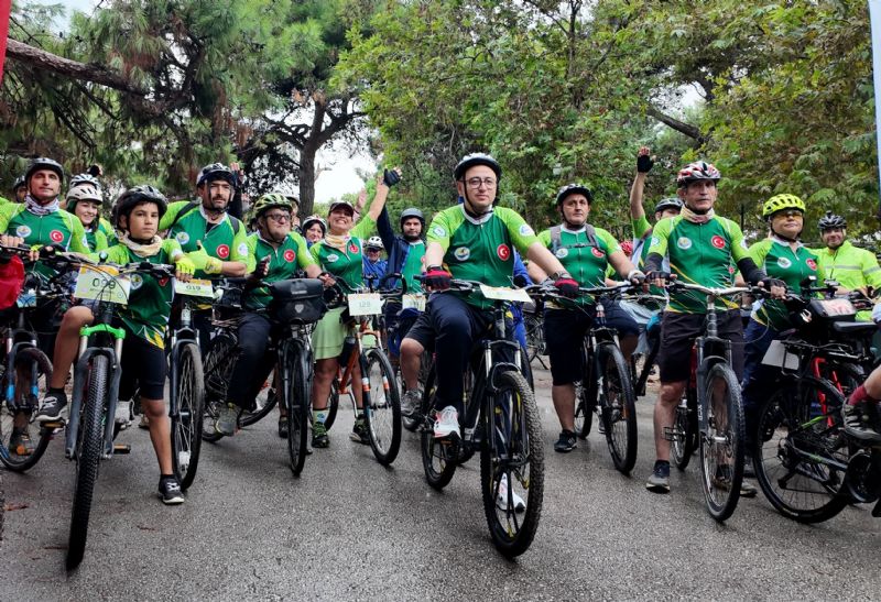 TARİH VE DOĞA İÇİNDE 160 BİSİKLETLİ PEDAL ÇEVİRDİ