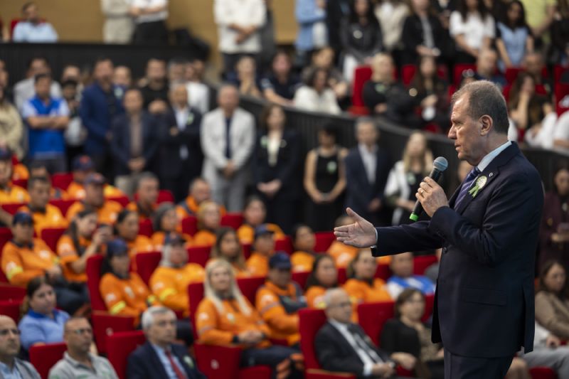 “MERSİN’İ SAHİPLENEN BİR BELEDİYECİLİK ANLAYIŞIMIZ VAR”