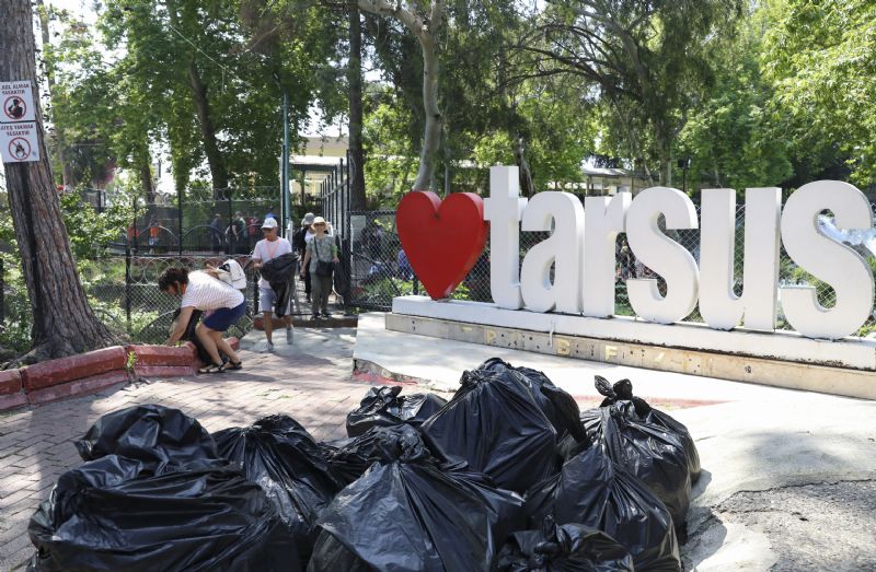 DÜNYA ÇEVRE HAFTASI’NDA TARSUS’TA TEMİZLİK SEFERBERLİĞİ