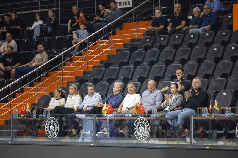 BAŞKAN VEKİLİ GENÇ, MSK-DARÜŞŞAFAKA LASSA KARŞILAŞMASINI İZLEDİ