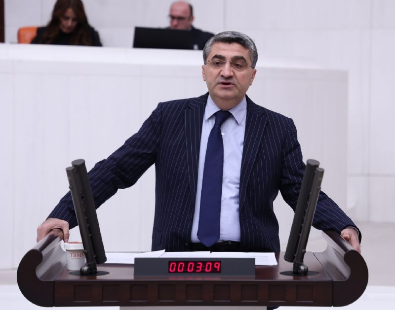 EKMEN: “İKTİDAR TAKASIN KESİNLİĞİNİ YOK SAYAMAZ”