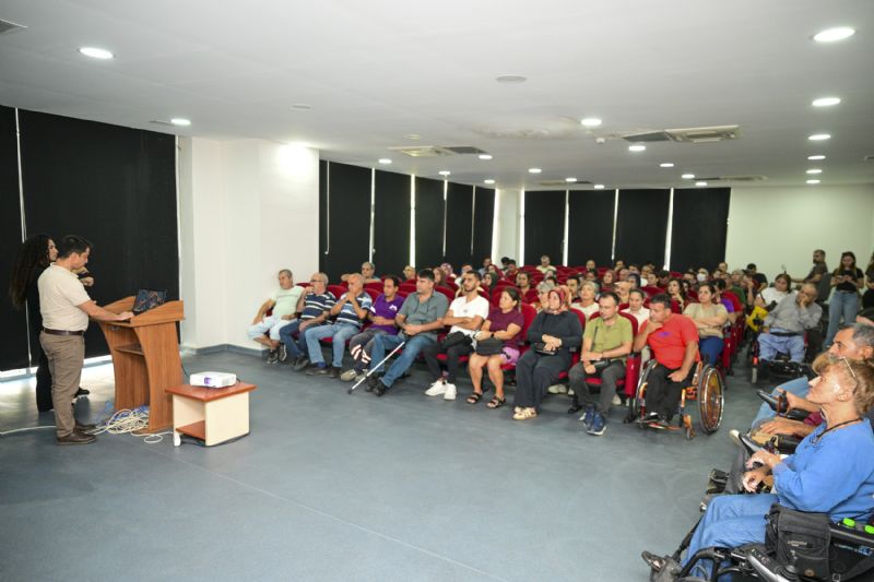 MERSİNLİLER BÜYÜKŞEHİR İLE GÜNE SPORLA BAŞLADI, GÜVENLİ ULAŞIMI DENEYİMLEDİ