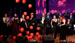 Sevgililer Günü Konseri Dolu Dolu Geçti