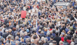 “BUNLAR MİLLETİN SESİ”