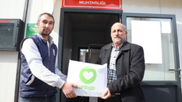 Mezitli’de ihtiyaç sahiplerine koli dağıtımı