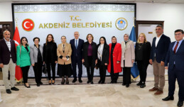 Gültak, MKYK üyeleri ve milletvekillerini ağırladı