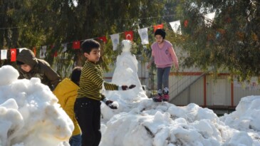 Gençlik Kampı’ndaki Çocuklara Sürpriz