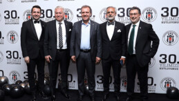 Seçer, Beşiktaş Meydanı’nı yenileyeceklerinin müjdesini verdi