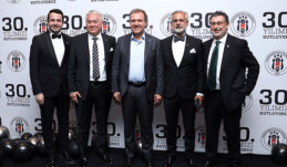 Seçer, Beşiktaş Meydanı’nı yenileyeceklerinin müjdesini verdi