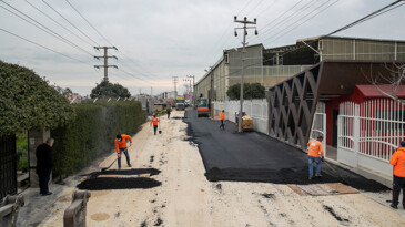 2 bin 400 metre uzunluğundaki yol yenileniyor