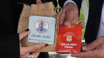 İzmir’de Tohum Takas Şenliğine Katıldılar