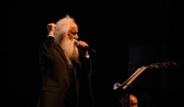 Suavi Tarsus’ta Konser Düzenledi