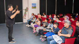 Özel çocuklar, Karagöz’le güldü