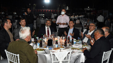 Tarsus’ta birlik beraberlik sofrası kuruldu