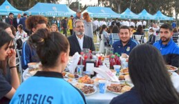 Bozdoğan, sporcularla iftar yaptı