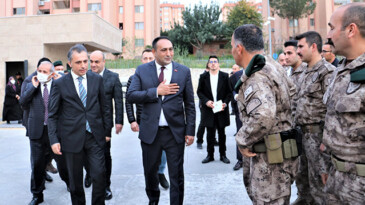 Yılmaz, şehit aileleri ile iftarda buluştu