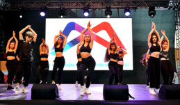 ZEYBEKTEN SALSAYA DANS ŞÖLENİ YAŞANDI