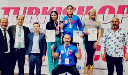 AKDENİZ’İN DEMİR YUMRUKLARI DÜNYA KUPASINA DAMGA VURDU