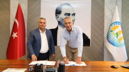 MEZİTLİ’DE  TOPLU İŞ SÖZLEŞMESİ SEVİNCİ