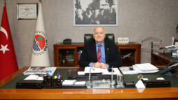 “HEDEFLER, BEKLETİLEN PROJELERE TAKILIYOR”