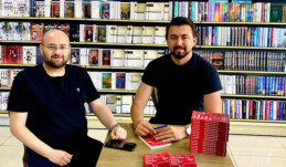 ÖLMEDEN ÖNCE HARİKA YAŞA KİTAPÇILARDA