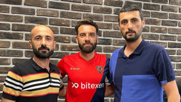 PERDE EVİNDE AÇILIYOR