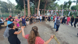 EMEKÇİ KADINLARA EĞLENCE PROGRAMI
