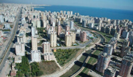 MEZİTLİ’DE 5 MAHALLE YABANCI İKAMETİNE KAPATILDI