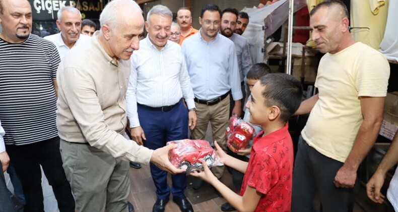“AKDENİZ’DE YAŞAM KALİTESİNİ YÜKSELTMEYE DEVAM EDECEĞİZ”