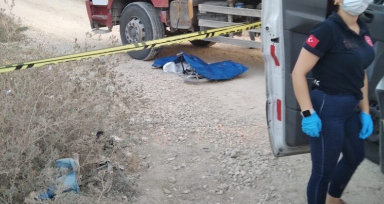 HAFRİYAT KAMYONUNUN ALTINDA KALAN ÇOCUK HAYATINI KAYBETTİ