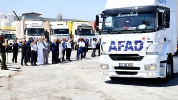 İNSANİ YARDIM GEMİSİ MERSİN’DEN UĞURLANDI