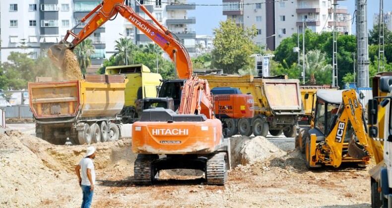 BÜYÜKŞEHİR, DİKENLİYOL VE 2. ÇEVRE YOLU’NU ALT GEÇİTLE BAĞLIYOR