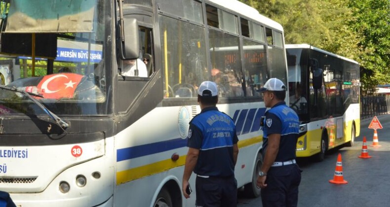 BÜYÜKŞEHİR ZABITASI TOPLU TAŞIMA ARAÇLARINI DENETLİYOR