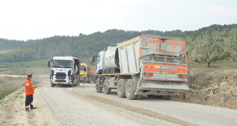 BÜYÜKŞEHİR, KIRSALDA ULAŞIM ALTYAPISINI GÜÇLENDİRİYOR
