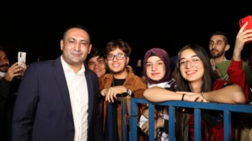 TOROSLAR BELEDİYESİNDEN, BÜYÜK ZAFERİN 100. YILINA ÖZEL 2 BÜYÜK KONSER