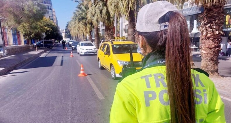 MERSİN’DE TRAFİK DENETİMLERİ DEVAM EDİYOR