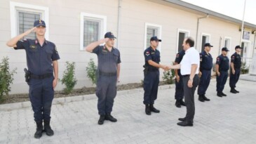 VALİ PEHLİVAN’DAN  ÇİÇEK KARAKOLUNA ZİYARET