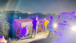 DEVRİLEN RÖMORKÖRDE SIKIŞAN KADINI İTFAİYE EKİBİ KURTARDI