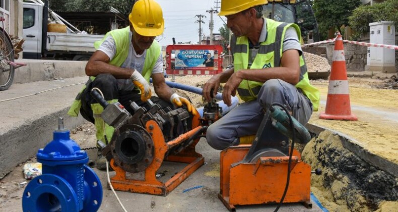 TARSUS’TA İÇME SUYU ŞEBEKELERİ YENİLENİYOR