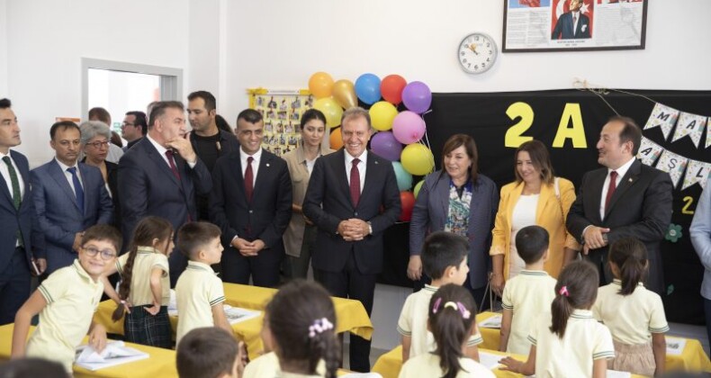 “TEMEL PRENSİBİMİZ MERSİN’İ  BİR ÖĞRENCİ KENTİ YAPMAK”