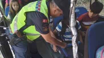 Jandarmadan okul servislerine denetim