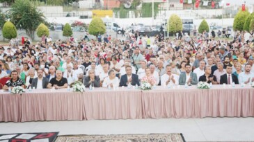TOROSLAR’DA BİNLERCE KİŞİ AŞURE ETKİNLİĞİNDE BULUŞTU