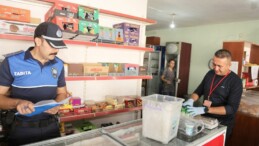 Toroslar zabıtası,  okul kantinlerini denetledi