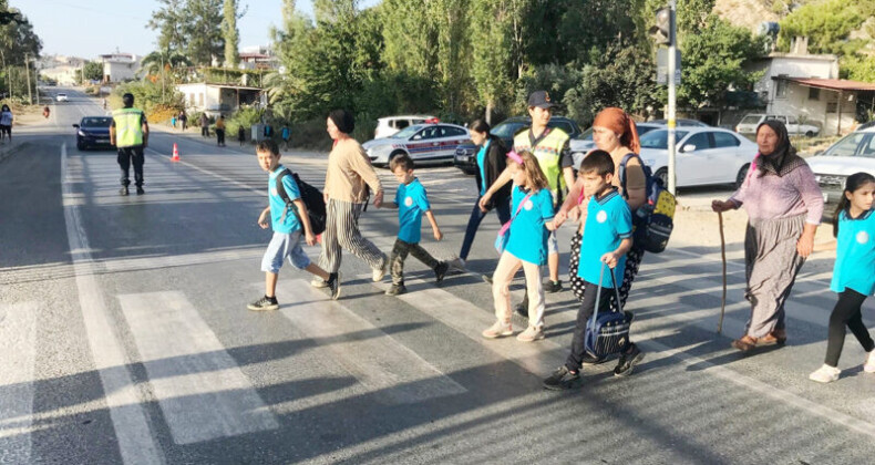 Jandarmadan yaya geçidi uygulaması