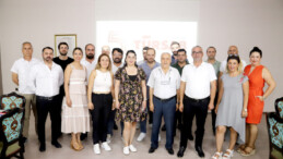 Gültekin Uğur, seyahat acentaları ile bir araya geldi