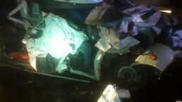 Tarım işçilerini taşıyan minibüs tıra çarptı: 1 ölü, 5 yaralı