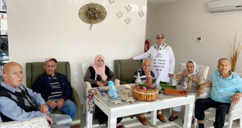 Azmetti, çalıştı, diplomasını aldı 63 yaşında usta öğretici oldu