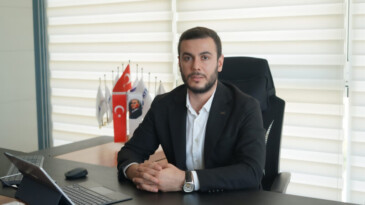 Cumhuriyet değerlerine sahip çıkarak, üretmeye devam edeceğiz!