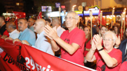 Mezitli’de cumhuriyet coşkusu  caddelere sığmadı